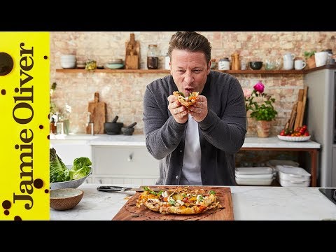 Video: Puff Pastry Pizza Cepat