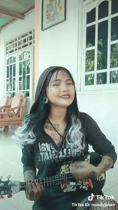 Story Wa cewek cantik MONDY TATTO 'Mungkin sang fajar'