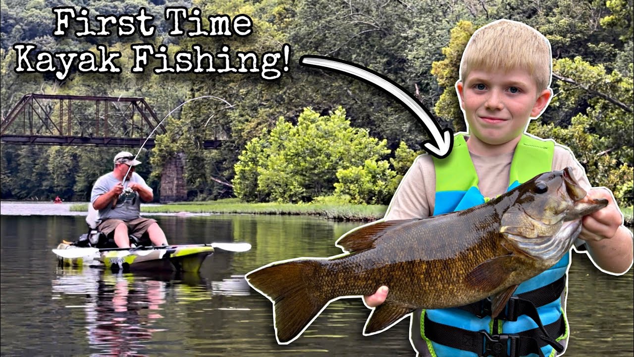 We caught BIG SMALLMOUTH on his first kayaking trip!