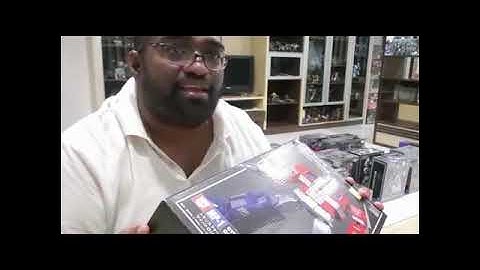 UNBOXING  THE COLLECTOR TRANSFORMERS MASTERPIECE FIGURES RARE!!!!!!