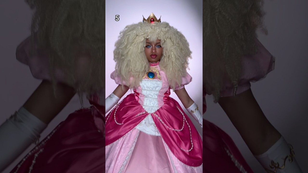 Mario Costume Changes #nintendo #cosplay #princesspeach