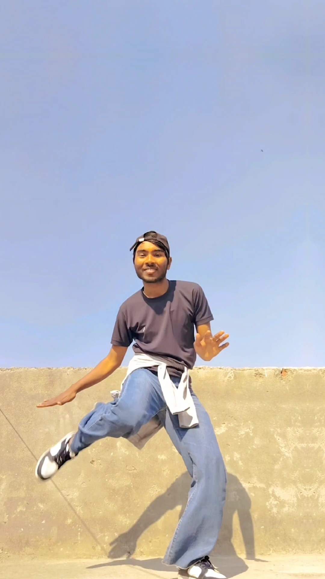 Uncha Lamba Kad l Dance Cover l Vinod l #unchalambakad #trending #shortsdance #dance #shortvideo