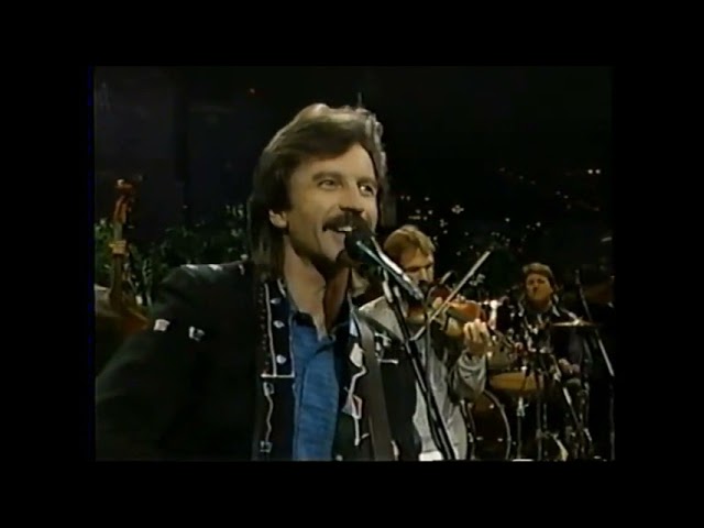 Guarda You Ain't Going Nowhere by The Nitty Gritty Dirt Band live from Austin City Limits su YouTube Guarda You Ain't Going Nowhere by The Nitty Gritty Dirt Band live from Austin City Limits su YouTube