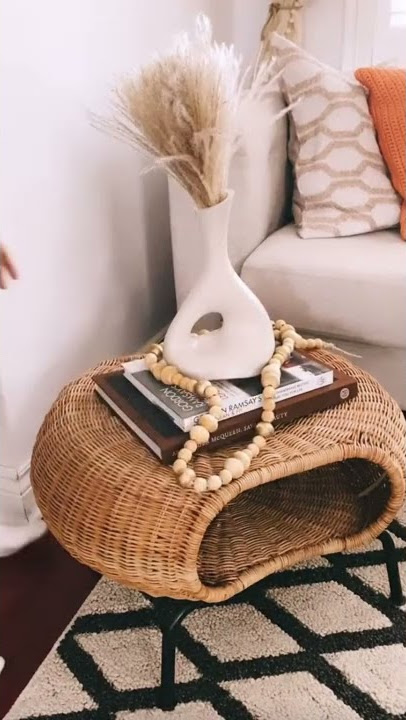 3 WAYS TO STYLE AN OTTOMAN