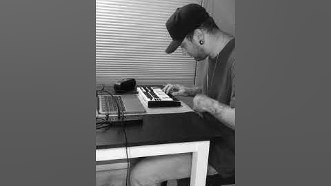 BEATOBER Beat Challenge: Day 2 Making a Bouncy Lo-Fi Beat in Logic Pro X on Akai MPK Mini