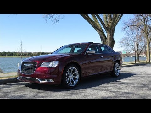 chrysler-300-2018-car-review