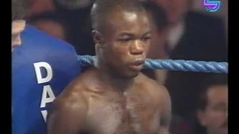 Francis Ampofo vs Robbie Regan 3
