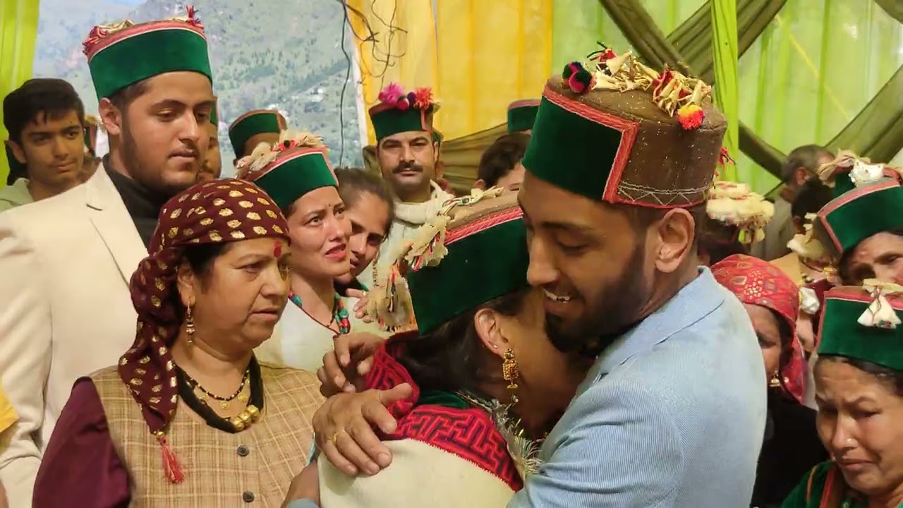 Kinnauri Marriage LippaTo Jeori अनीश( रोहित) संघ प्रिया (पीहू) विदाई ऐसे होती है सबकी आंखों में आंसू