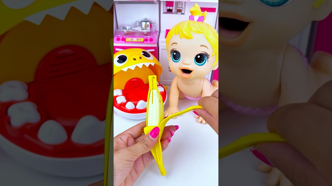 Minnie Mouse & Shark Eats Banana Set Toy 🍌 | Satisfying ASMR Kitchen with Subi Unboxing Toys