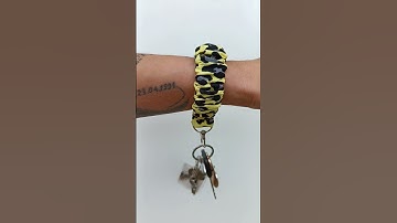 Scrunchie Wristlet Keyfob #keyfobwristlet #scrunchie #keychain#short#fyp #youtubeshorts #shortvideo