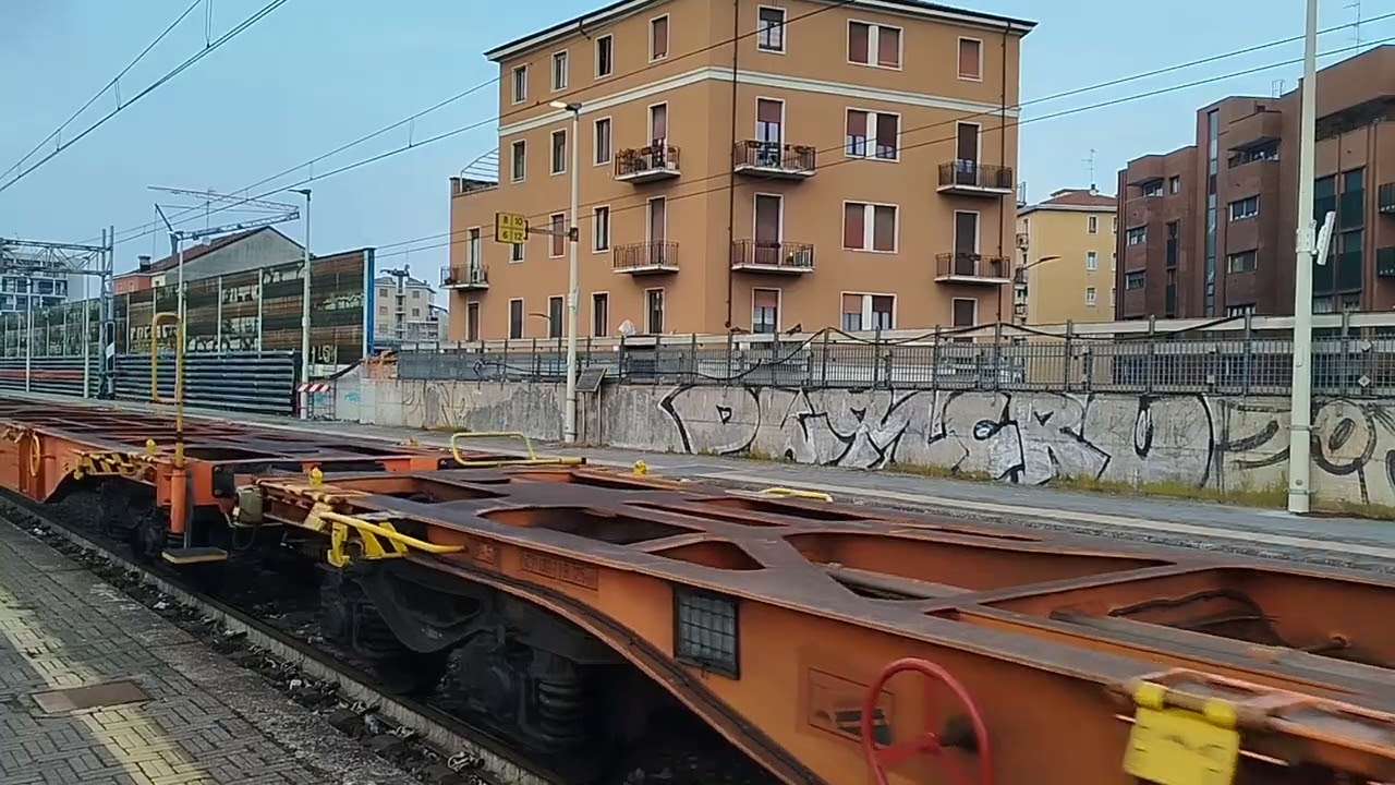Re 474 017 SBB Tec Novara Trieste con 1 sola cassa mobile 4/01