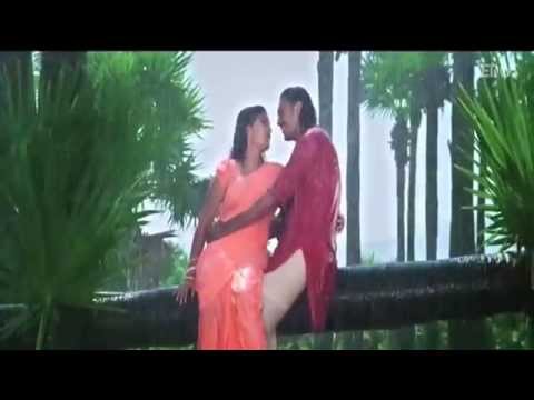 Meghana Raj Hot Song Thenundo Poove - Yakshiyum Njaanum