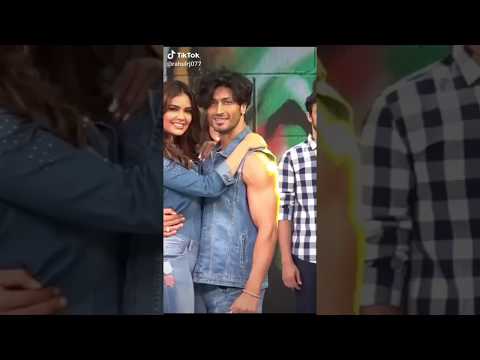 #Vidyut Jamwal And#sunny Leone,💋💋💋 Romantic Video