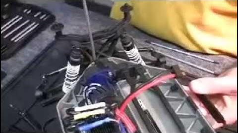 How to replace Traxxas Slash 4WD Bearings  (part1)