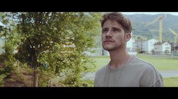 Damian Lynn - Blink Of An Eye (Official Video)