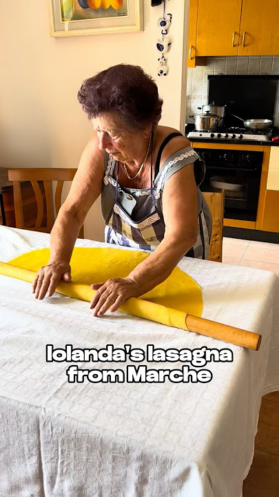Nonna Iolanda's Lasagna recipe! #nonna #lasagna