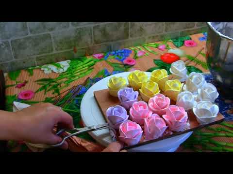 ტორტზე ვსვამთ ნაღების ვარდს