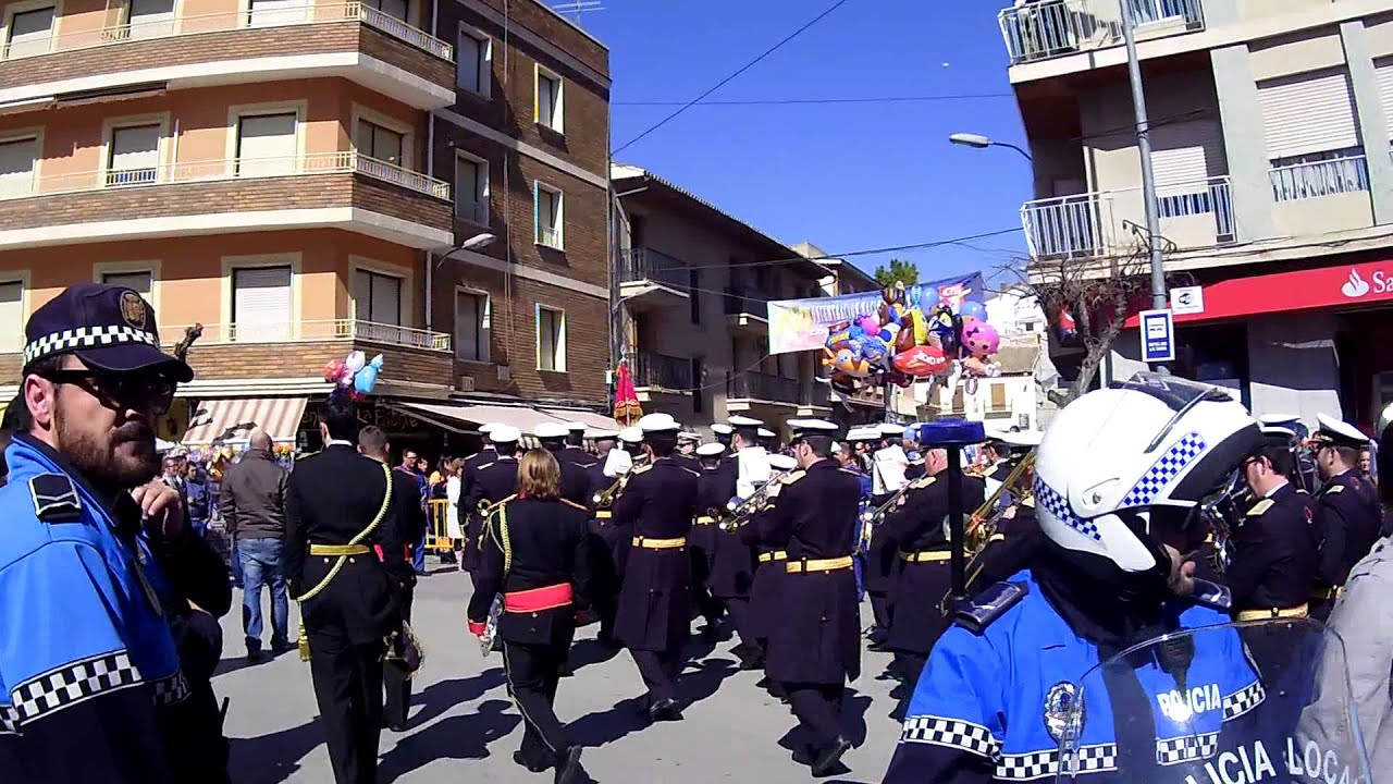 (Madre) banda columna de Daimiel pasacalles cehegin 2016.
