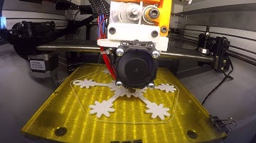 3d Printing a Gear Snowflake Timelapse