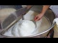 How Tofu Pudding Is Made, Taiwanese Style Jelly / 手工豆花, 粉粿製作 - Taiwanese Food