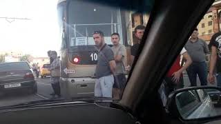 В Самарканде трамвай сошел с рельсов и столкнулся с автобусом