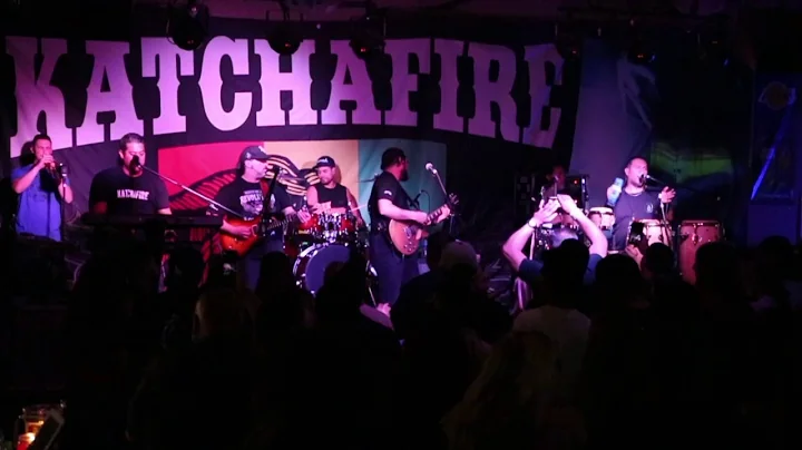 Katchafire performing in Bakersfield CA - Whole Show!