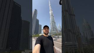 كم شخص صعد قمه برج خليفه دبي ???