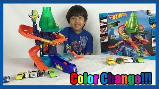 COLOR CHANGERS CARS Hot Wheels Color Shifters Splash Science lab kids video Ryan ToysReview