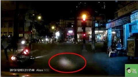 Camera ghi lại cảnh giật túi táo tợn giữa đường bị tóm sống