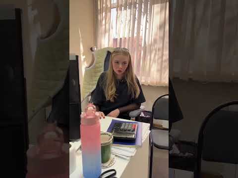 Девятая серия «Реальных бухгалтерш» уже в сети! В офисе началось что-то странное…