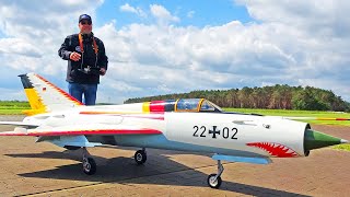 GIANT MIG21 FISHBED / WHITE SHARK RC SCALE TURBINE MODEL FLIGHT DEMONSTRATION