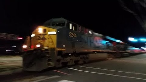 CSXT 5244 GE ES40DC,ES44AH Leads Q031-21 W/A 1st Gen K5HL SB & Long Train at Track Speed
