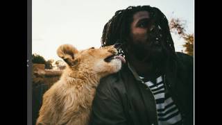 Chronixx session + interview in BBC Radio 1 with Huw Stephens