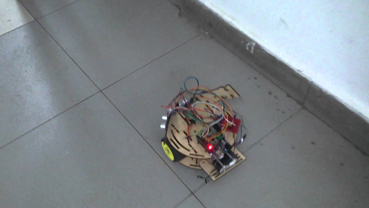 obstacle avoidance robot (ultrasonic) - YouTube