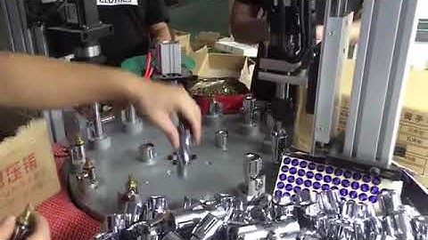 Automatic angle valve assembling machine