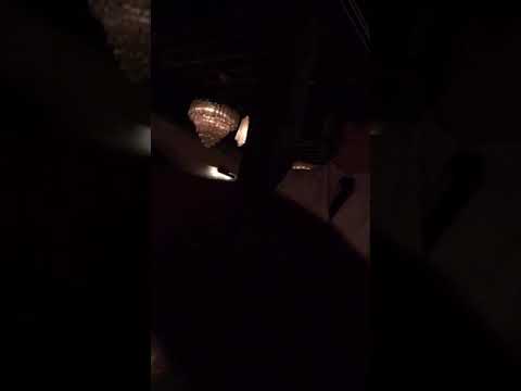 بار و مطعم فى نيويورك اسمه CECCONI'S DUMBO restaurant منطقه بروكلين هايتيس اجمل الاماكن فى امريكا