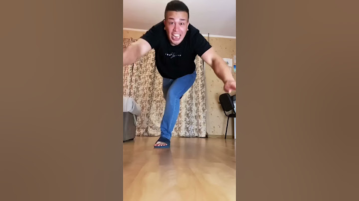 Отец спас дочь 😱