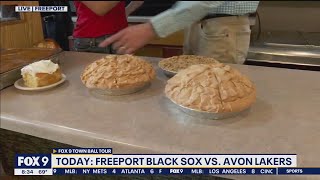 Charlie's Cafe in Freeport: Town Ball Tour