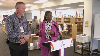 Phone ban leads more students to the library
