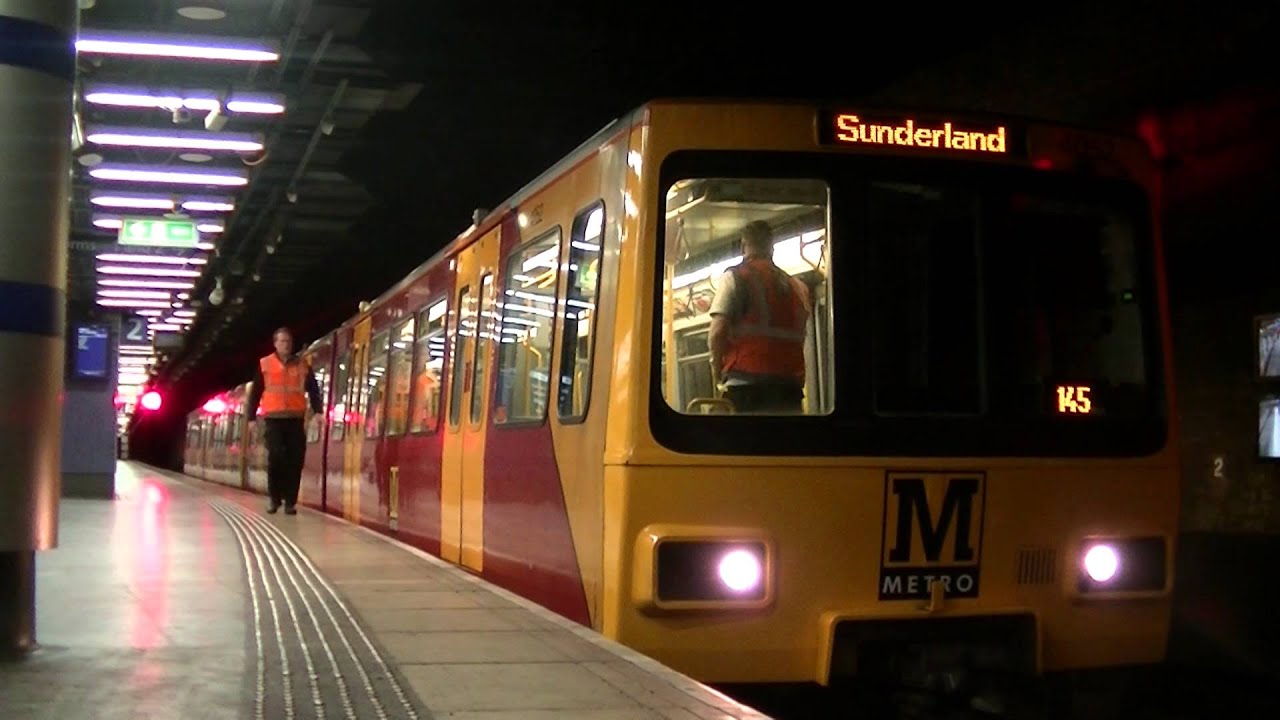 Tyne and Wear Metro - Metrocars 4052 and 4070 terminating at Sunderland