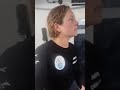 Changement complet de tenue pour Élodie Bonafous