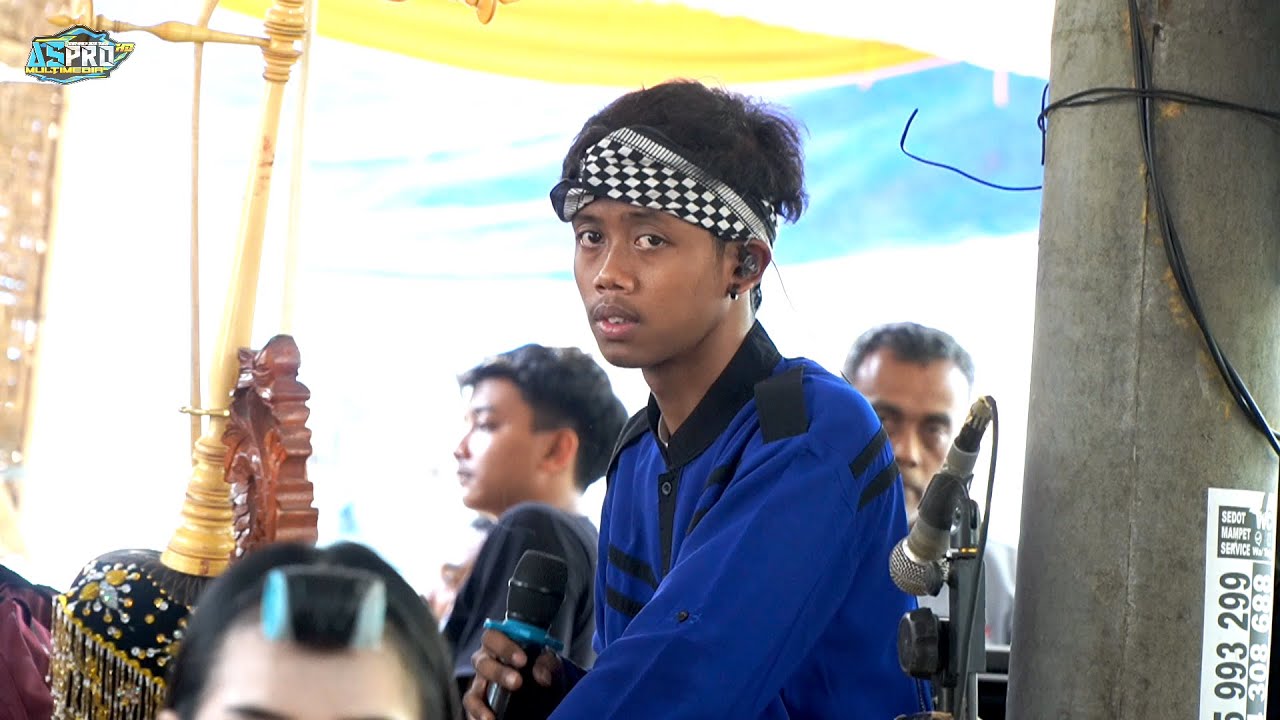 live ulang madesti eko reog   slamet vs renita