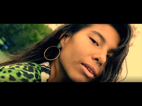 Miss Mar - Sun Kissed (Official Music Video)