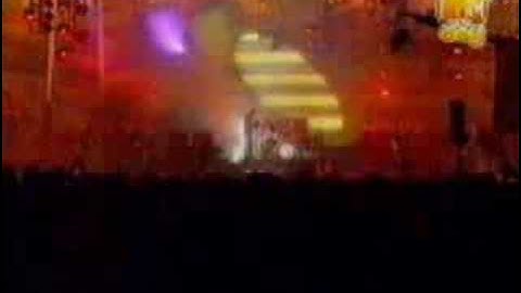 The Cranberries / Salvation [Live At MTV Day]