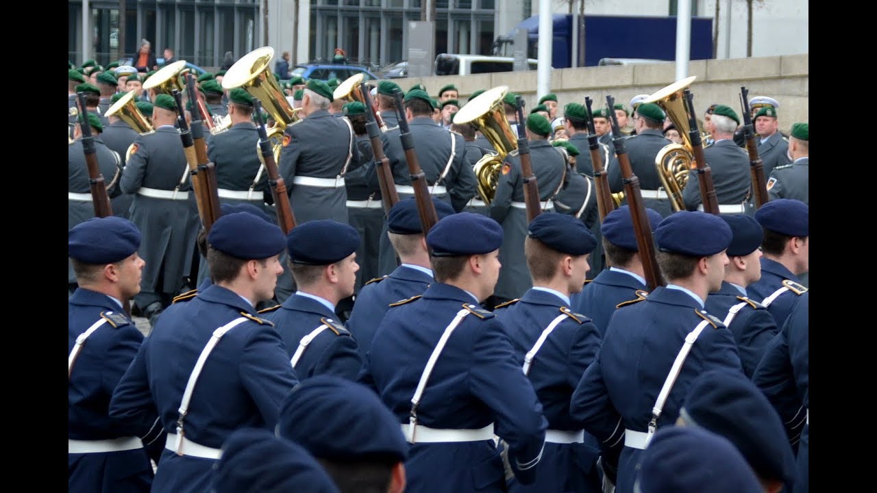 Fliegermarsch 12.11.2019 Gelöbnis Reichstag