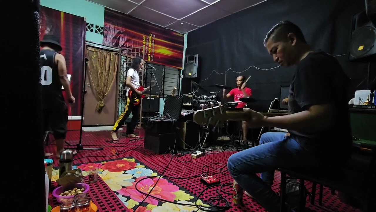 TAMU BERADU (SPRING) - Cover by AQSA