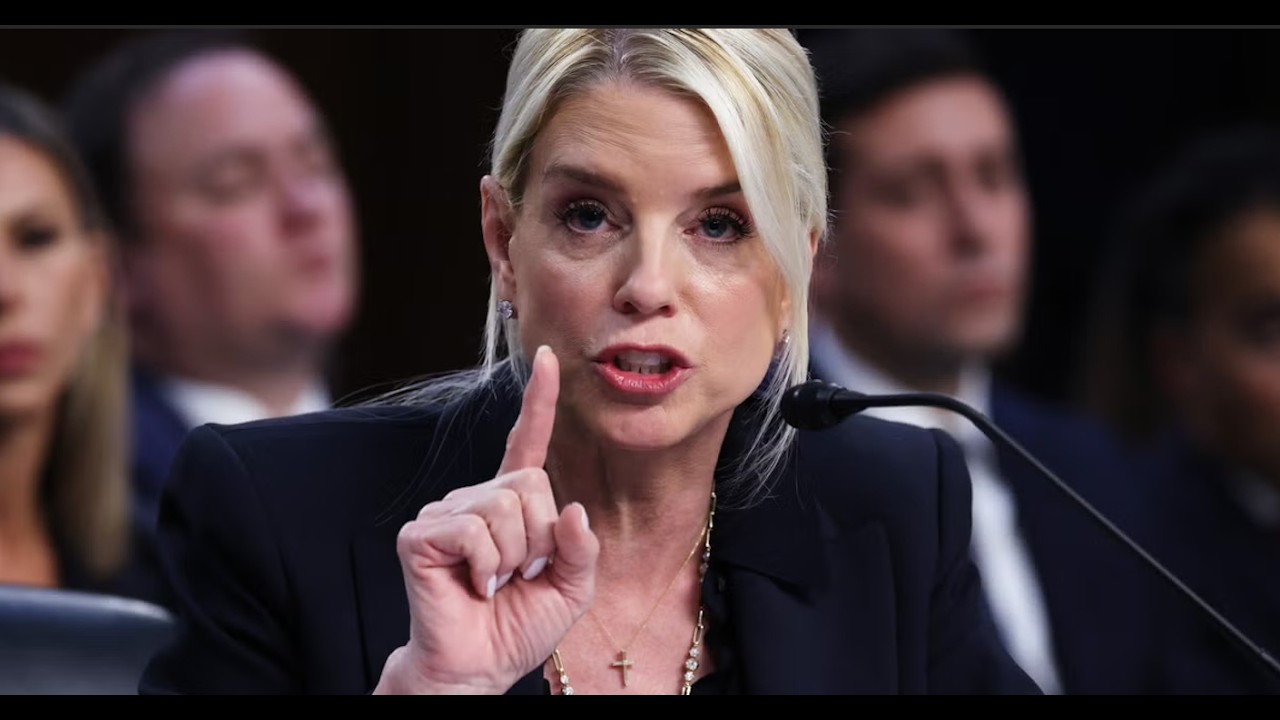 🎥 Слушания Пэм Бонди под огнём в Конгрессе — фрагменты на русском