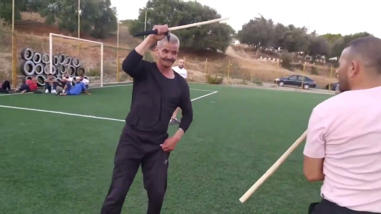 حصة تدريبية العصا التقليدية مع الشيخ عبدالقادر الخرفي Algérien Traditionnelle Combat Stick Oran