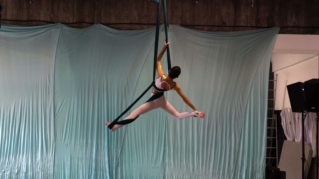 094 | Nikol Bulvasová | Finále junior sólo rotačka +dvojúväz profi | FlyCup Martin 2024