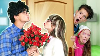 видео: Я НЕНАВИЖУ БРАТА — ХУЛИГАНКА VS ПАЙ-МАЛЬЧИК | Лучшие розыгрыши для братьев и сестер от Ла-Ла Лайф картинка: Я НЕНАВИЖУ БРАТА — ХУЛИГАНКА VS ПАЙ-МАЛЬЧИК | Лучшие розыгрыши для братьев и сестер от Ла-Ла Лайф